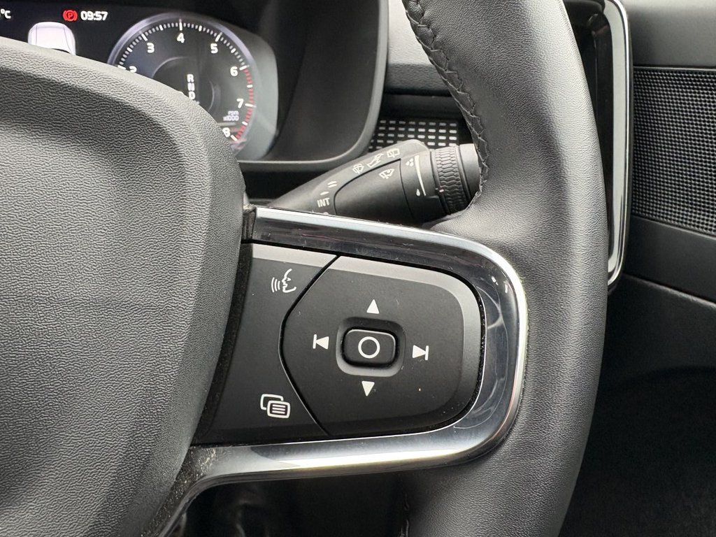 Used Volvo XC40 2021 for sale - 76582112: Photo 15