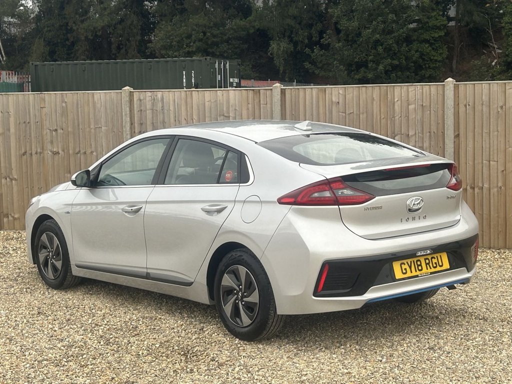 Used Hyundai IONIQ 2018 for sale - 76132384: Photo 3