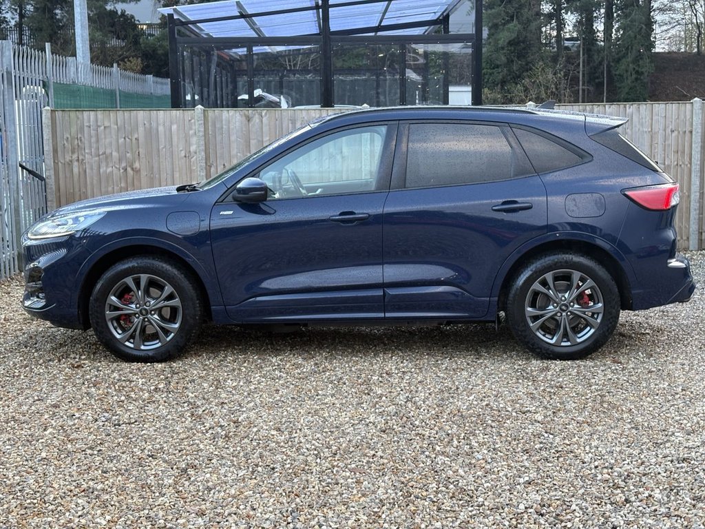 Used Ford Kuga 2022 for sale - 76631749: Photo 2