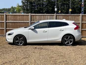 Used Volvo V40 2015 for sale - 75194375: Photo
