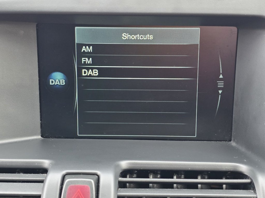 Used Volvo XC60 2017 for sale - 77341293: Photo 14