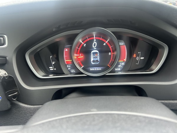 Used Volvo V40 2015 for sale - 76303522: Photo 12