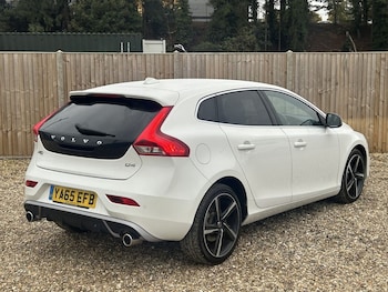 Used Volvo V40 2015 for sale - 76303522: Photo 3