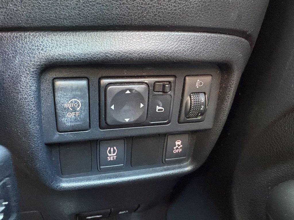 Used Nissan Juke 2014 for sale - 76406338: Photo 14