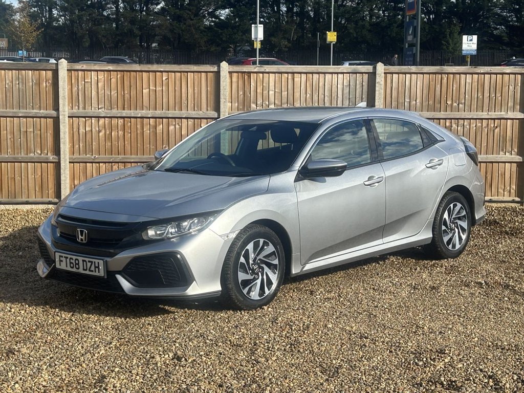 Used Honda Civic 2019 for sale - 76631832: Photo 1