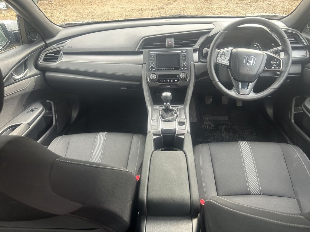 Used Honda Civic 2019 for sale - 76631832: Photo 10