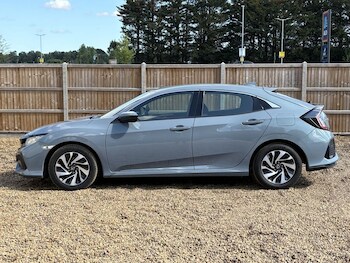 Used Honda Civic 2018 for sale - 75122549: Photo