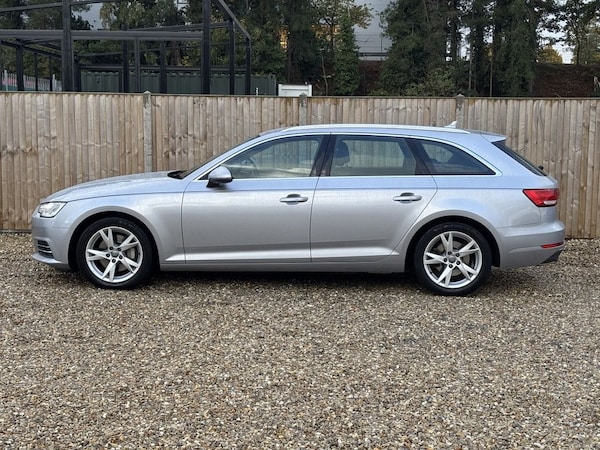 Used Audi A4 2017 for sale - 76322885: Photo 2