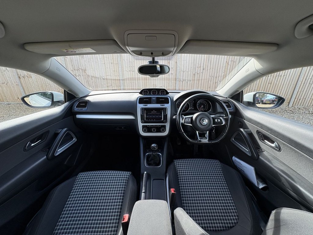 Used Volkswagen Scirocco 2015 for sale - 76039520: Photo 9
