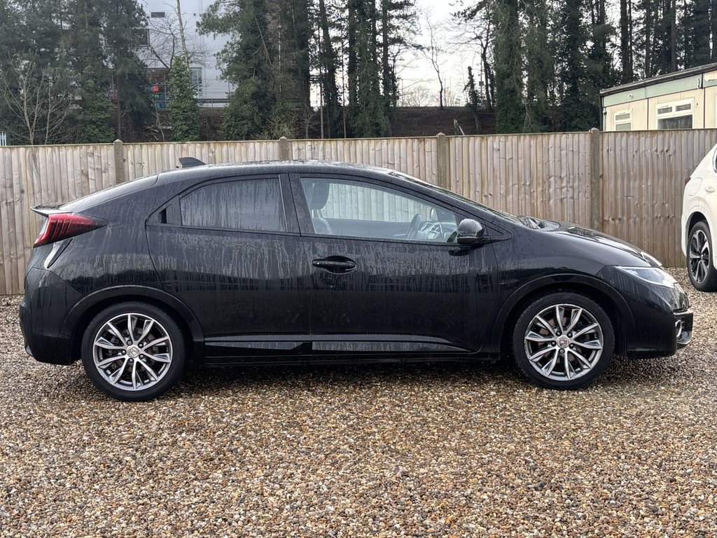 Used Honda Civic 2016 for sale - 77692900: Photo 6