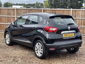 Used Renault Captur 2017 for sale - 75473854: Photo