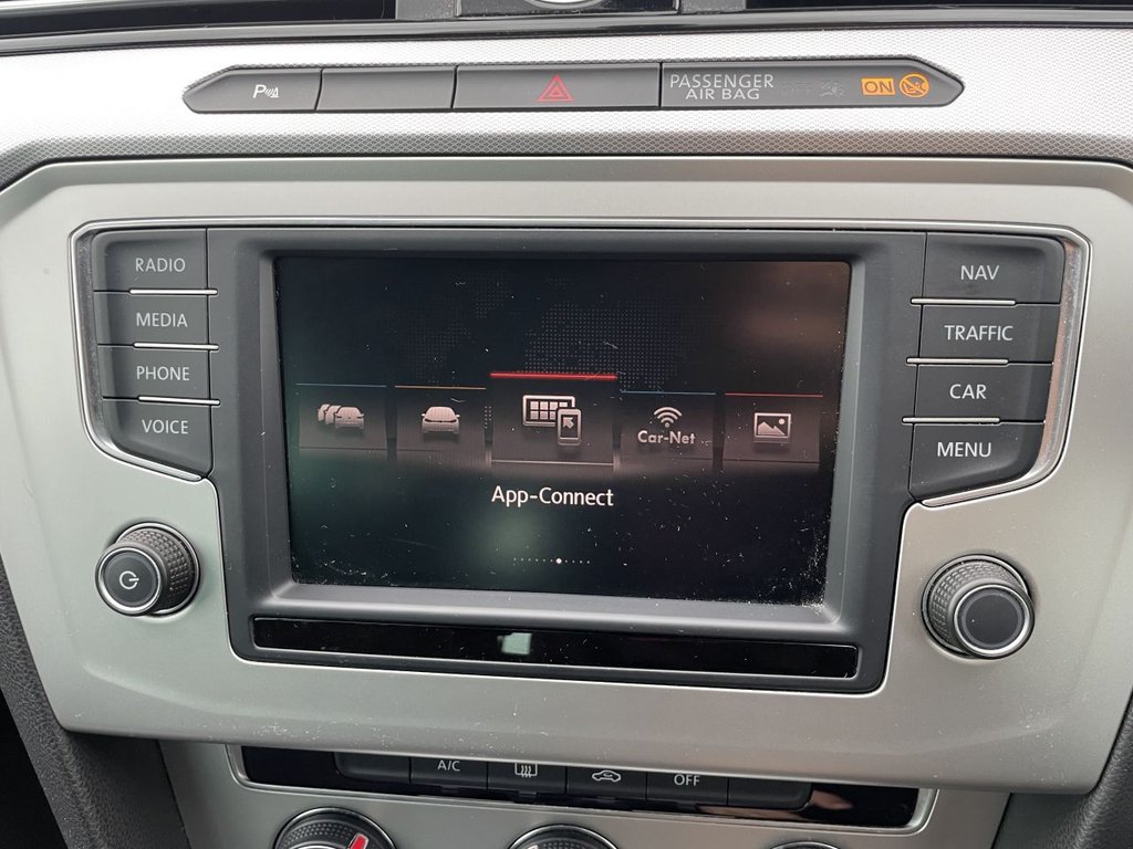 Used Volkswagen Passat 2015 for sale - 76962204: Photo 17