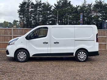 Used Renault Trafic 2019 for sale - 76266748: Photo 2