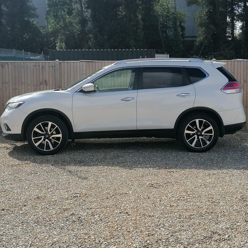 Used Nissan X-Trail 2017 for sale - 76783524: Photo 2