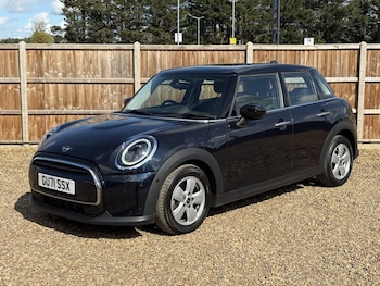 2021 (71) - 1.5 Cooper Classic 5dr Auto