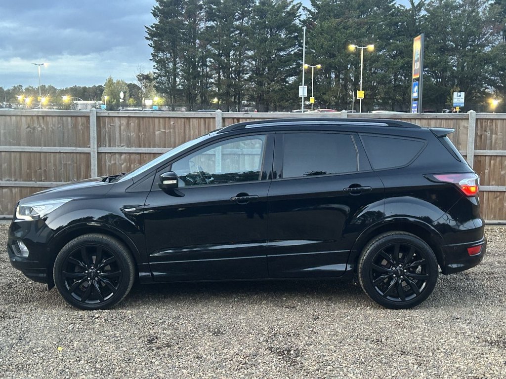 Used Ford Kuga 2017 for sale - 76368110: Photo 2