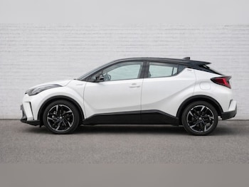Used Toyota C-HR 2021 for sale - 78330070: Photo