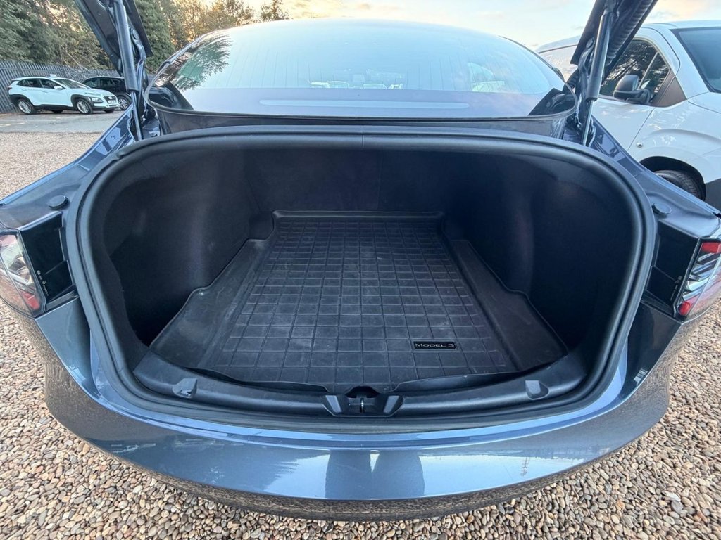 Used Tesla Model 3 2020 for sale - 76368112: Photo 11