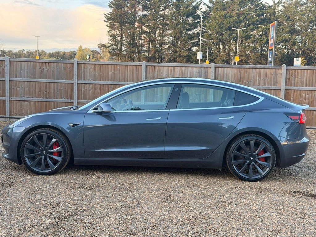 Used Tesla Model 3 2020 for sale - 76368112: Photo 2