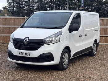 Renault Trafic feature image