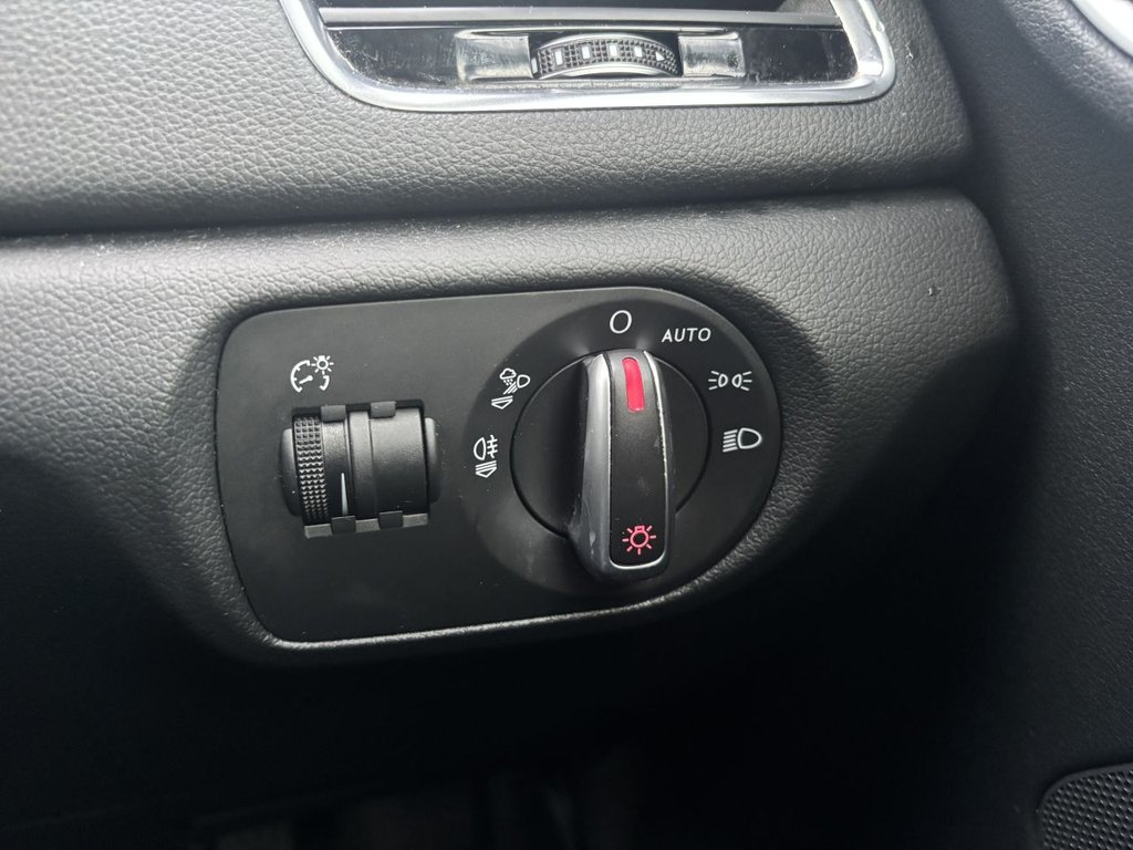 Used Audi Q3 2016 for sale - 76535582: Photo 17