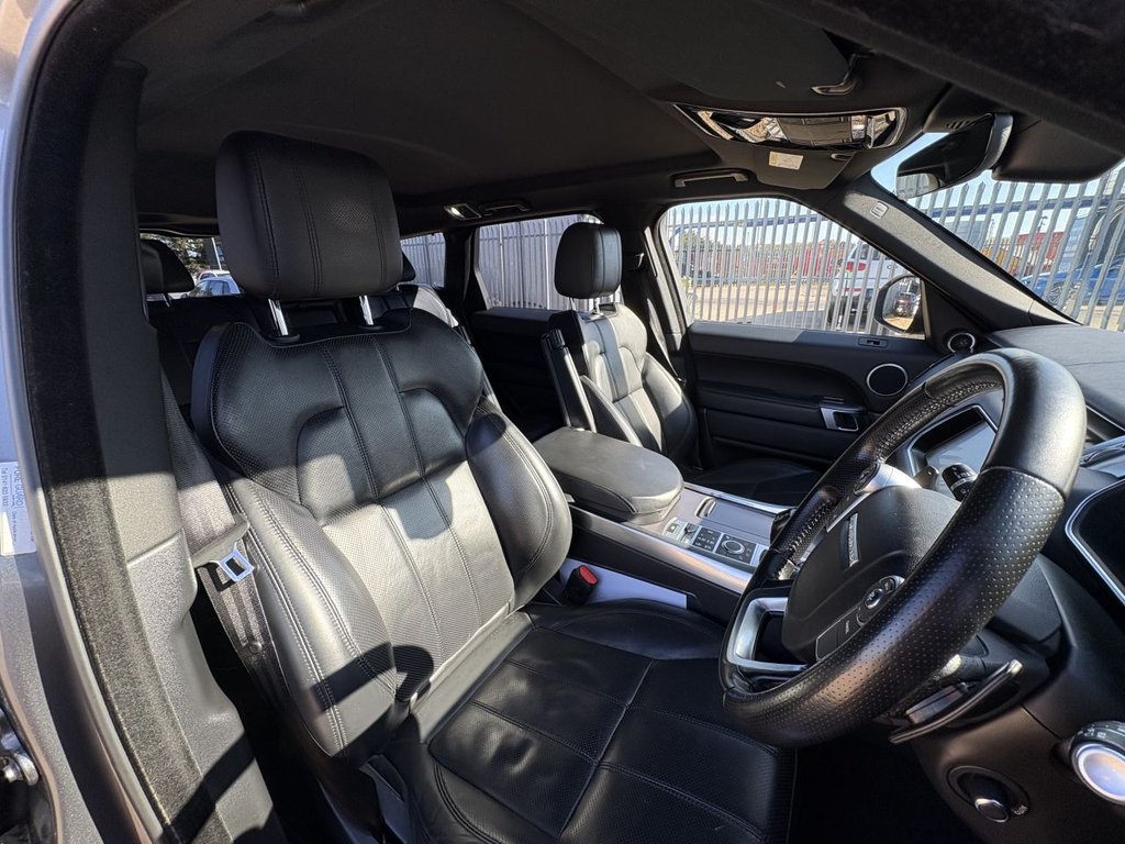 Used Land Rover Range Rover Sport 2017 for sale - 76105740: Photo 11