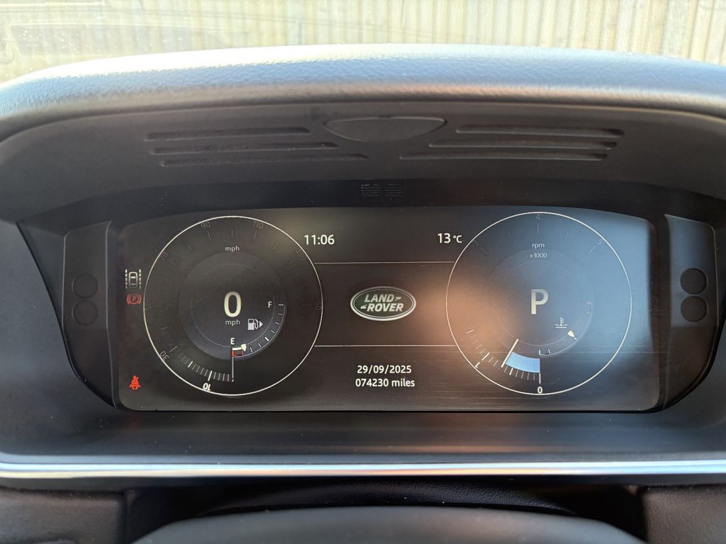 Used Land Rover Range Rover Sport 2017 for sale - 76105740: Photo 13