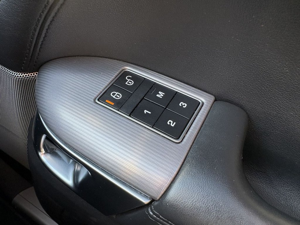 Used Land Rover Range Rover Sport 2017 for sale - 76105740: Photo 15