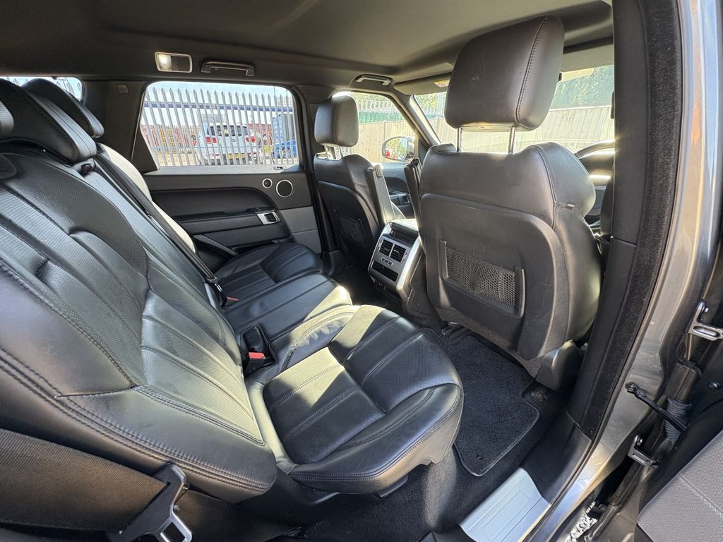 Used Land Rover Range Rover Sport 2017 for sale - 76105740: Photo 25