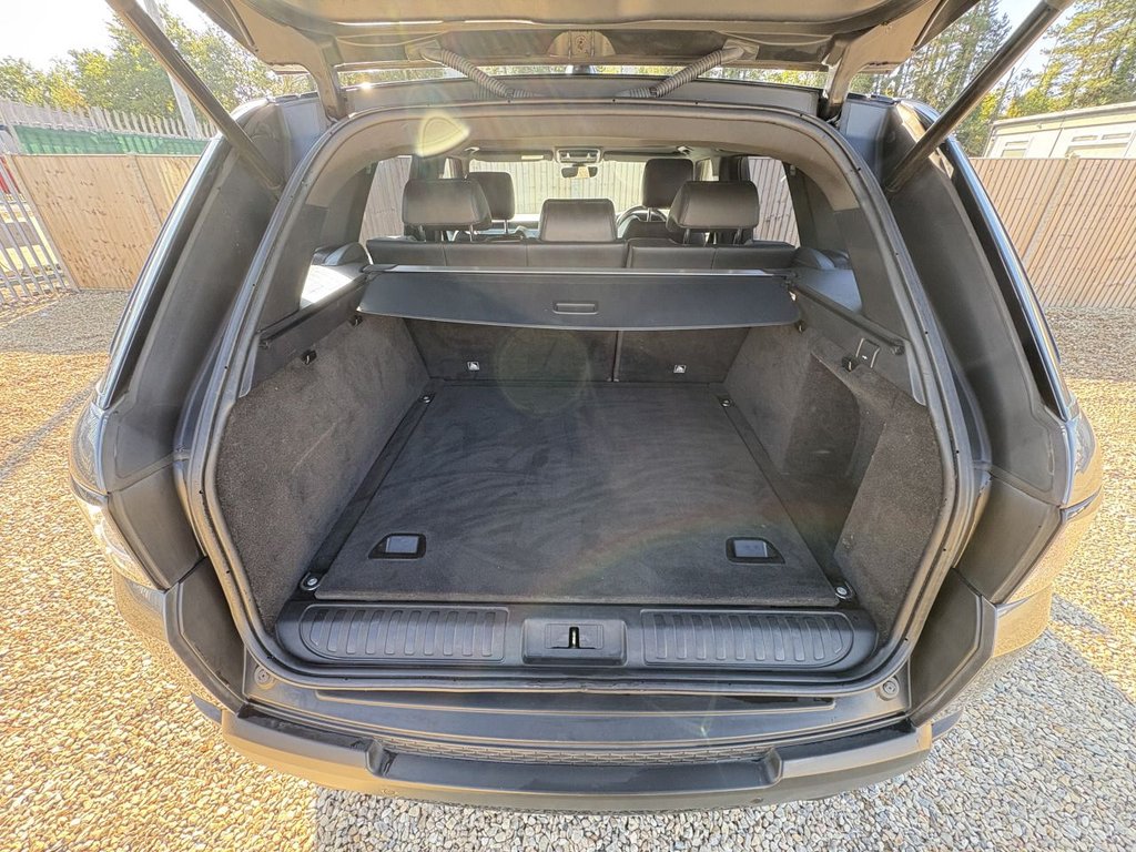 Used Land Rover Range Rover Sport 2017 for sale - 76105740: Photo 28