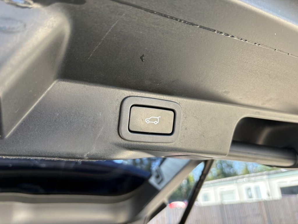 Used Land Rover Range Rover Sport 2017 for sale - 76105740: Photo 29