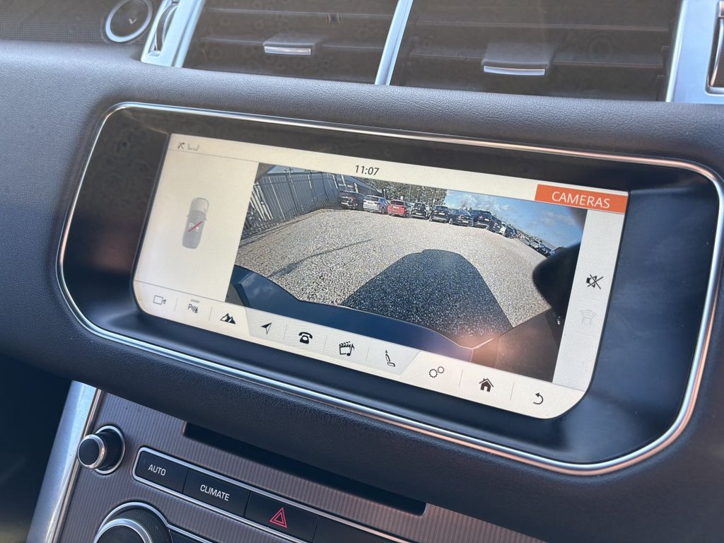 Used Land Rover Range Rover Sport 2017 for sale - 76105740: Photo 31