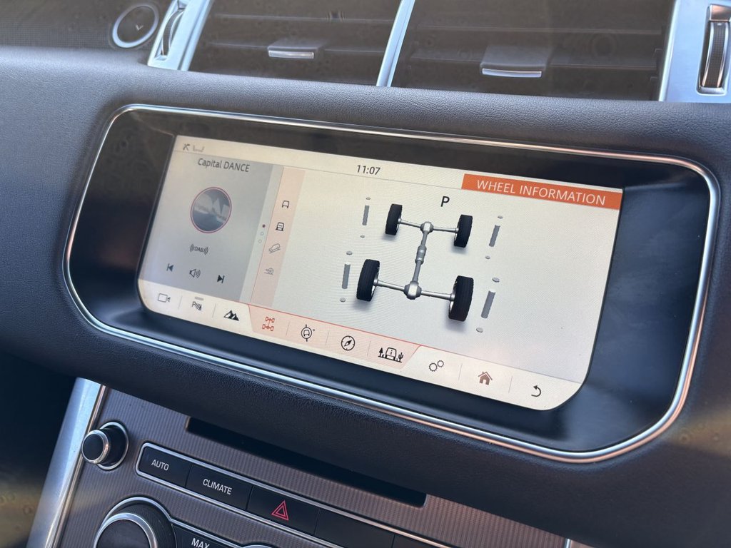 Used Land Rover Range Rover Sport 2017 for sale - 76105740: Photo 32