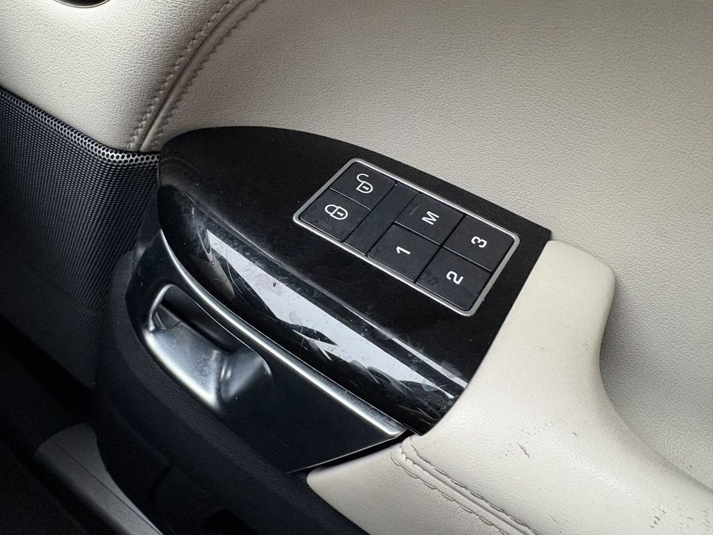 Used Land Rover Range Rover Sport 2017 for sale - 76665674: Photo 15