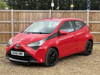 2019 (68) - 1.0 VVT-i x-play Hatchback 5dr Petrol Manual Euro 6 (71 ps)