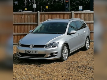 Volkswagen - Golf