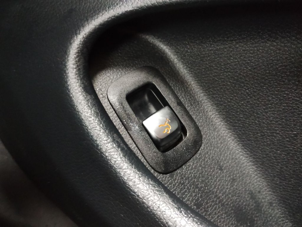 Used Mercedes-Benz C Class 2019 for sale - 77327842: Photo 23