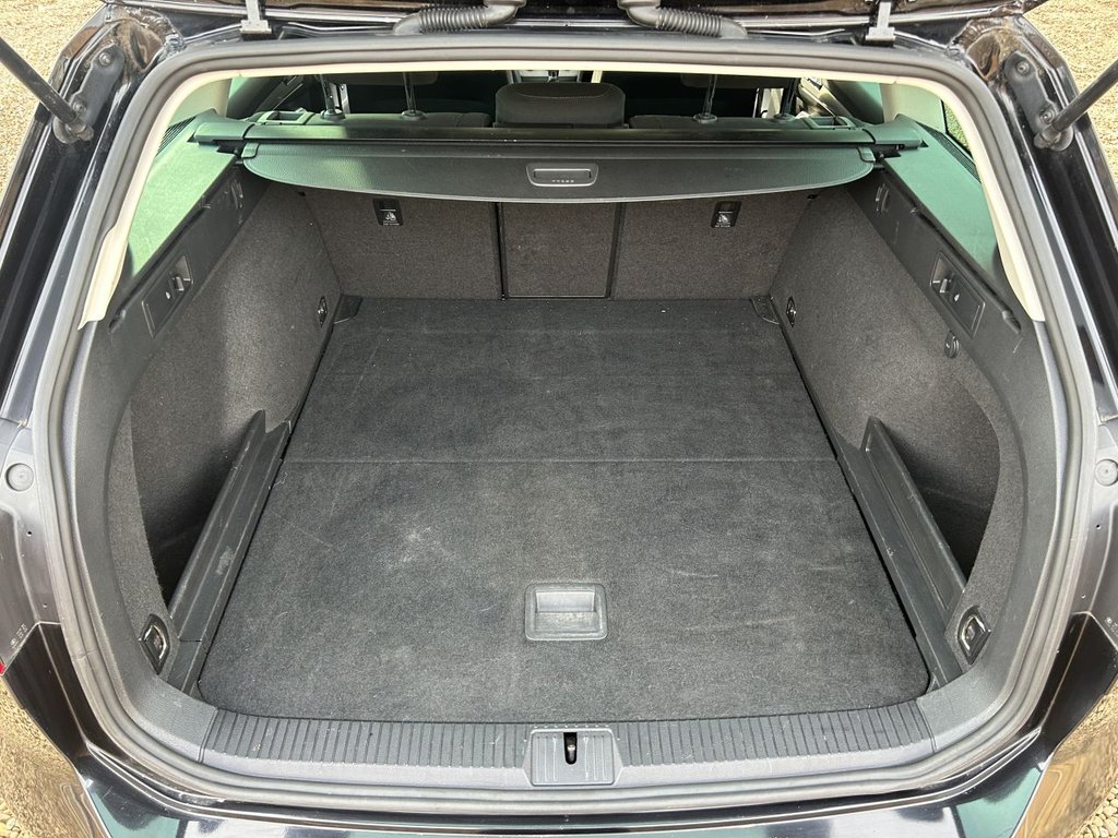 Used Volkswagen Passat 2018 for sale - 76495953: Photo 9