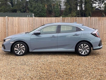 Used Honda Civic 2019 for sale - 75765496: Photo