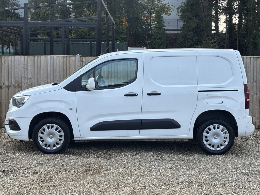 Used Vauxhall Combo 2021 for sale - 76323093: Photo 2