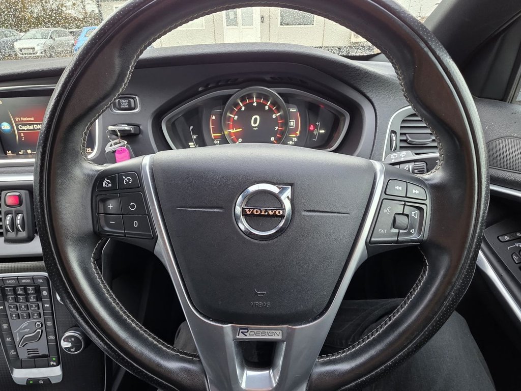 Used Volvo V40 2019 for sale - 76740077: Photo 10