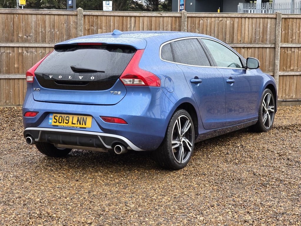Used Volvo V40 2019 for sale - 76740077: Photo 5