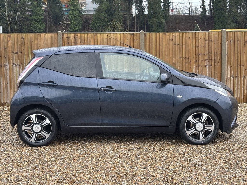 Used Toyota AYGO 2017 for sale - 77600105: Photo 6