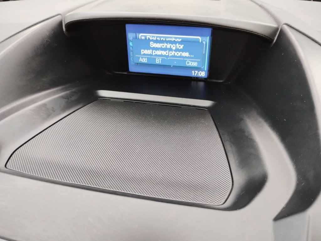 Used Ford Kuga 2015 for sale - 76132379: Photo 15