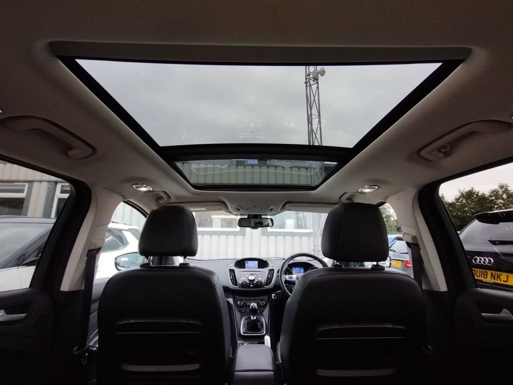 Used Ford Kuga 2015 for sale - 76132379: Photo 24