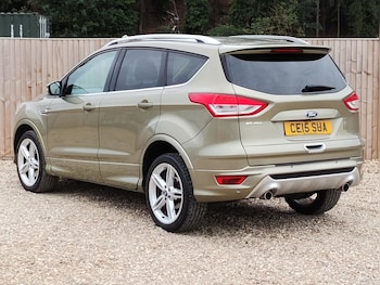 Used Ford Kuga 2015 for sale - 76132379: Photo