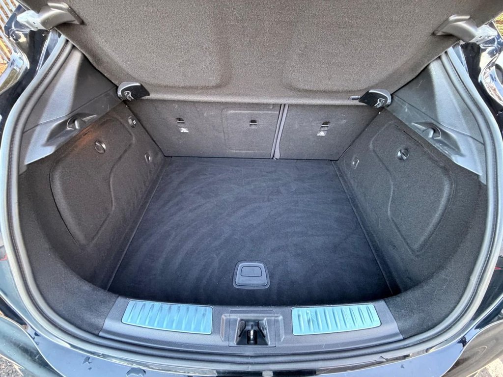 Used Infiniti Q30 2017 for sale - 76711609: Photo 11