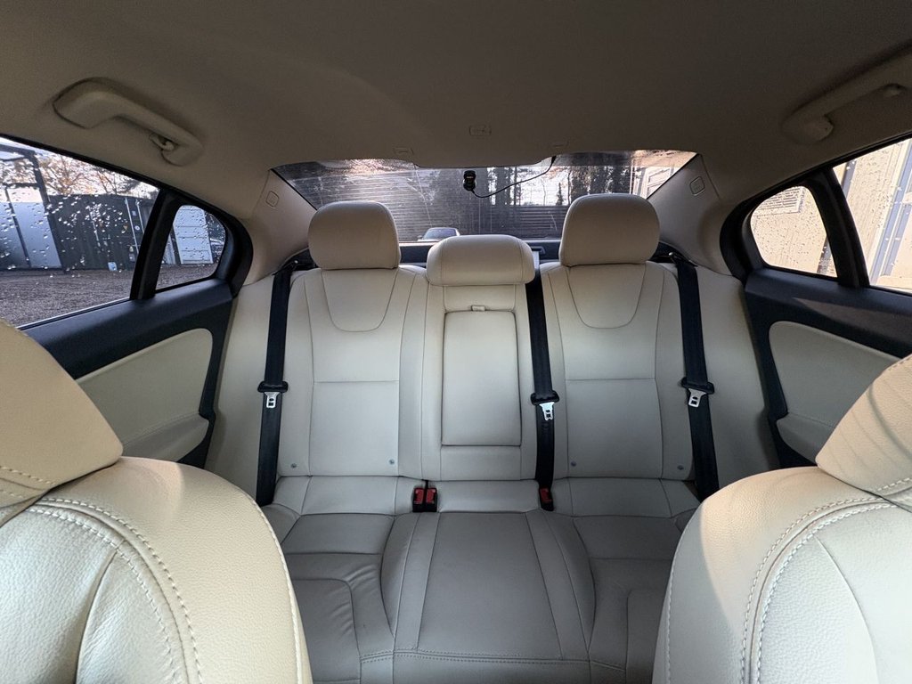 Used Volvo S60 2014 for sale - 76710781: Photo 10