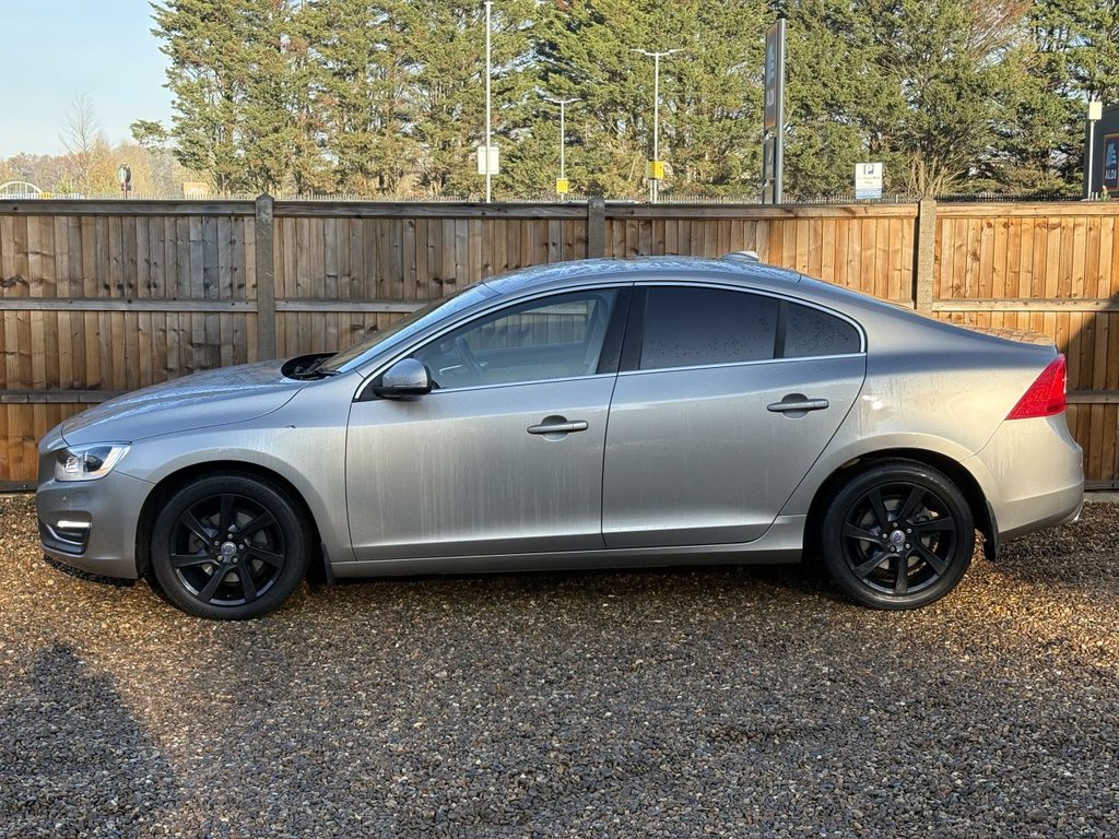 Used Volvo S60 2014 for sale - 76710781: Photo 2