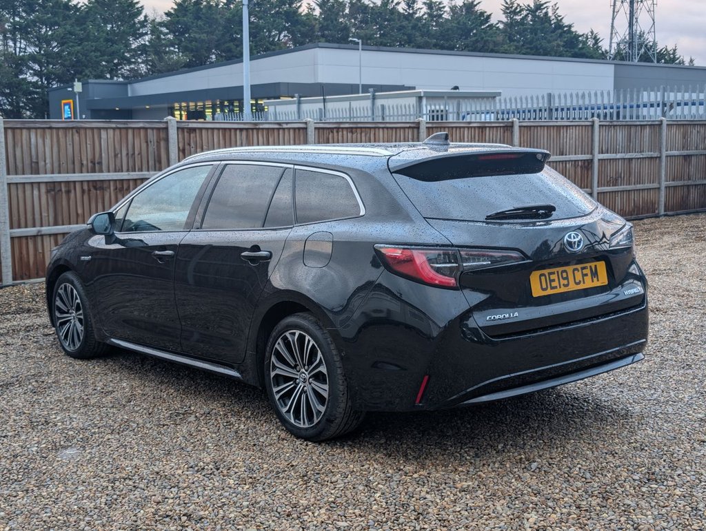 Used Toyota Corolla 2019 for sale - 76356329: Photo 3